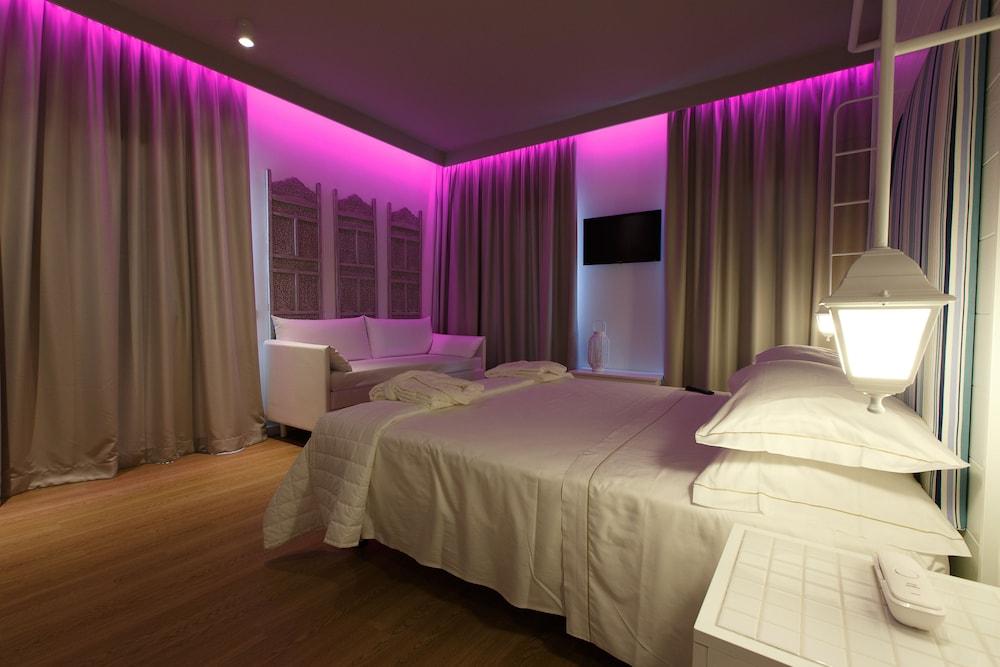 Luxor Beach Boutique Hotel Cattolica Esterno foto