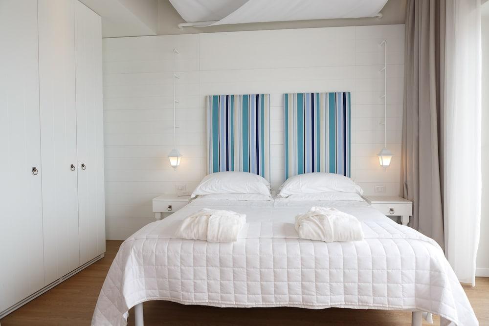 Luxor Beach Boutique Hotel Cattolica Esterno foto