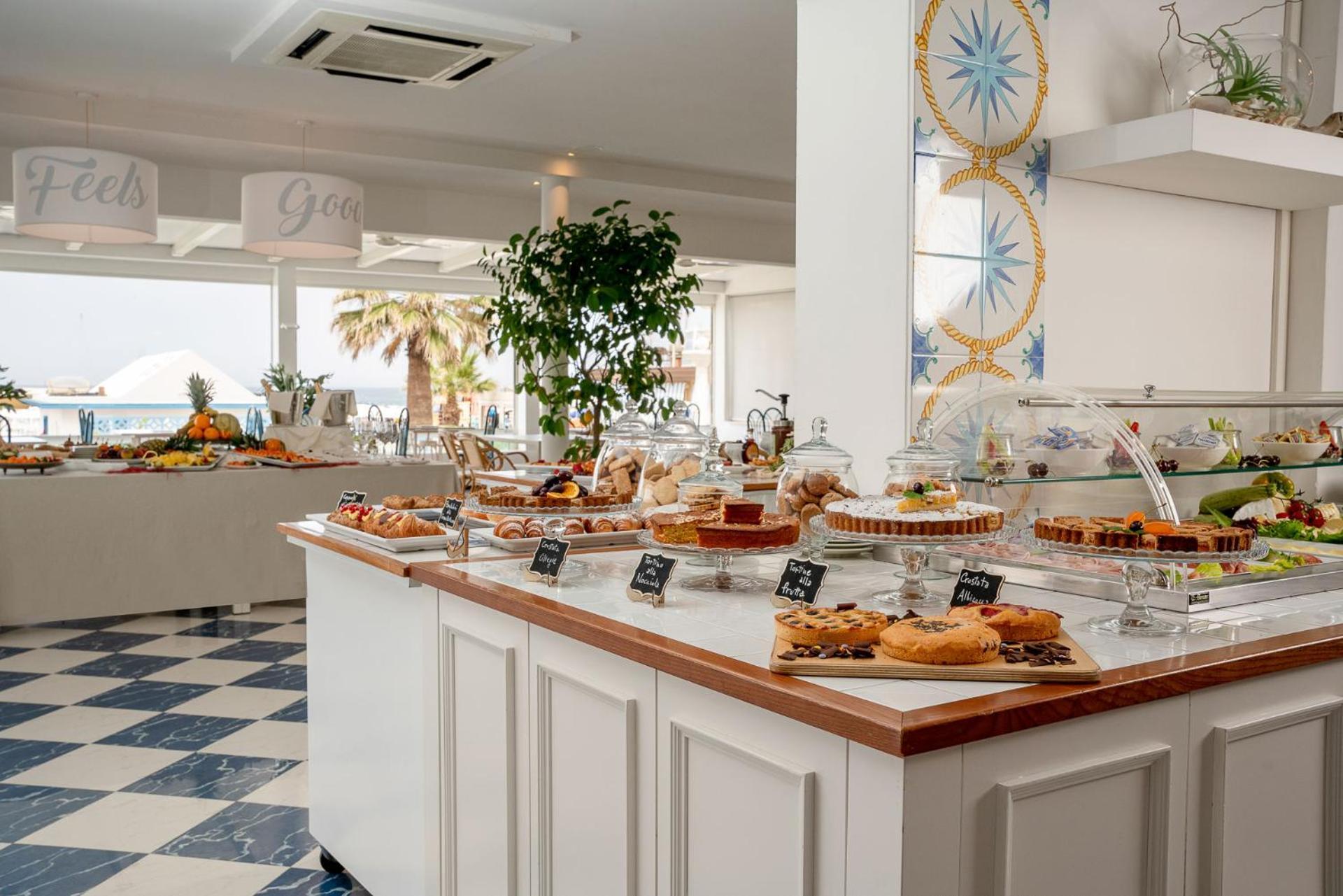 Luxor Beach Boutique Hotel Cattolica Esterno foto