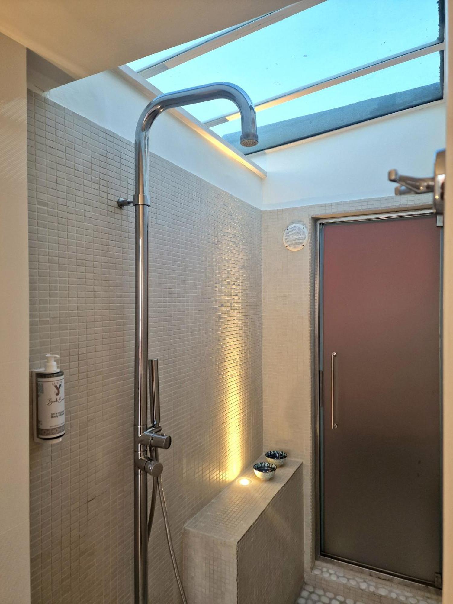 Luxor Beach Boutique Hotel Cattolica Esterno foto